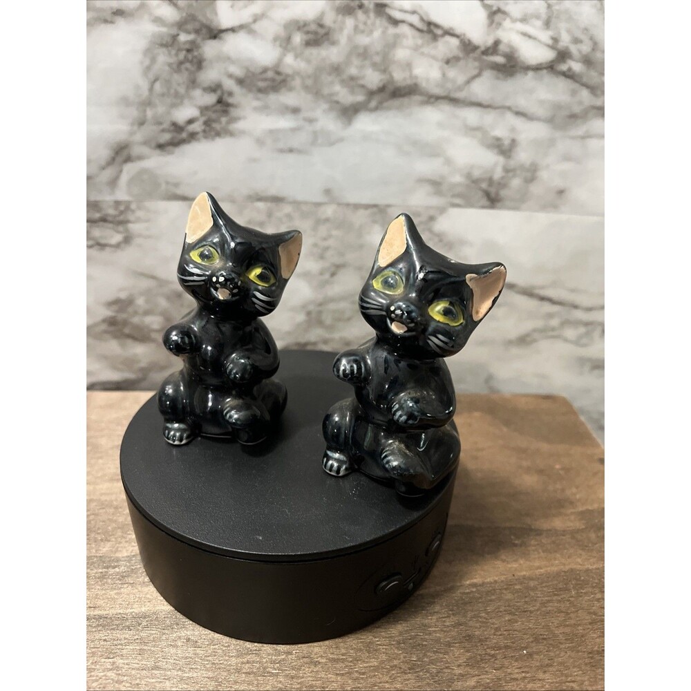 Vintage  Anthropomorphic Black Cat Salt & Pepper Shaker Eyes Pink Ears Japan